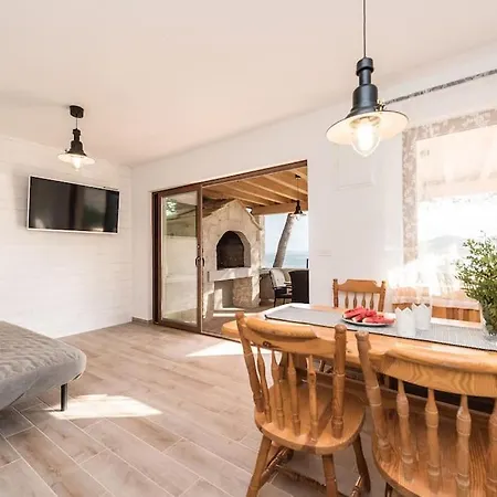 Little Sea House * Pašman