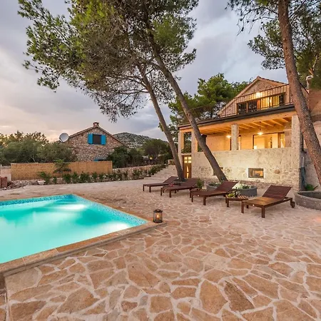 Holiday home Little Sea House